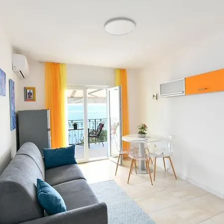 Guest house Mia In Medveja - Kvarner Region *